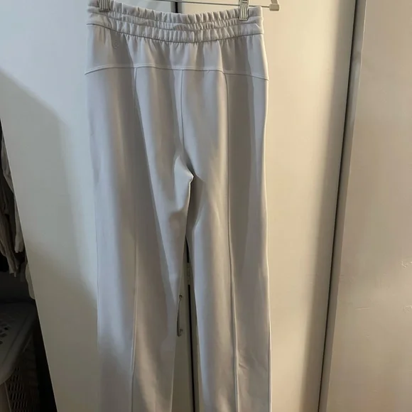 Lululemon Softsteme High Rise Pant Size 4 TALL - Picture 3 of 4